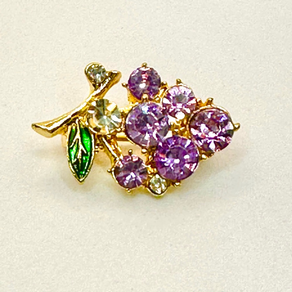 NWOT - Elegant Purple and Gold Grape Cluster Brooch - Picture 3 of 13